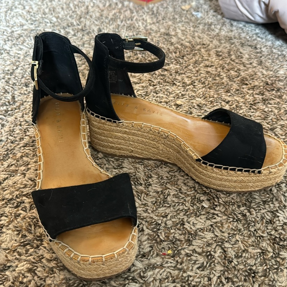 Women’s Black Wedge Sandals size 6